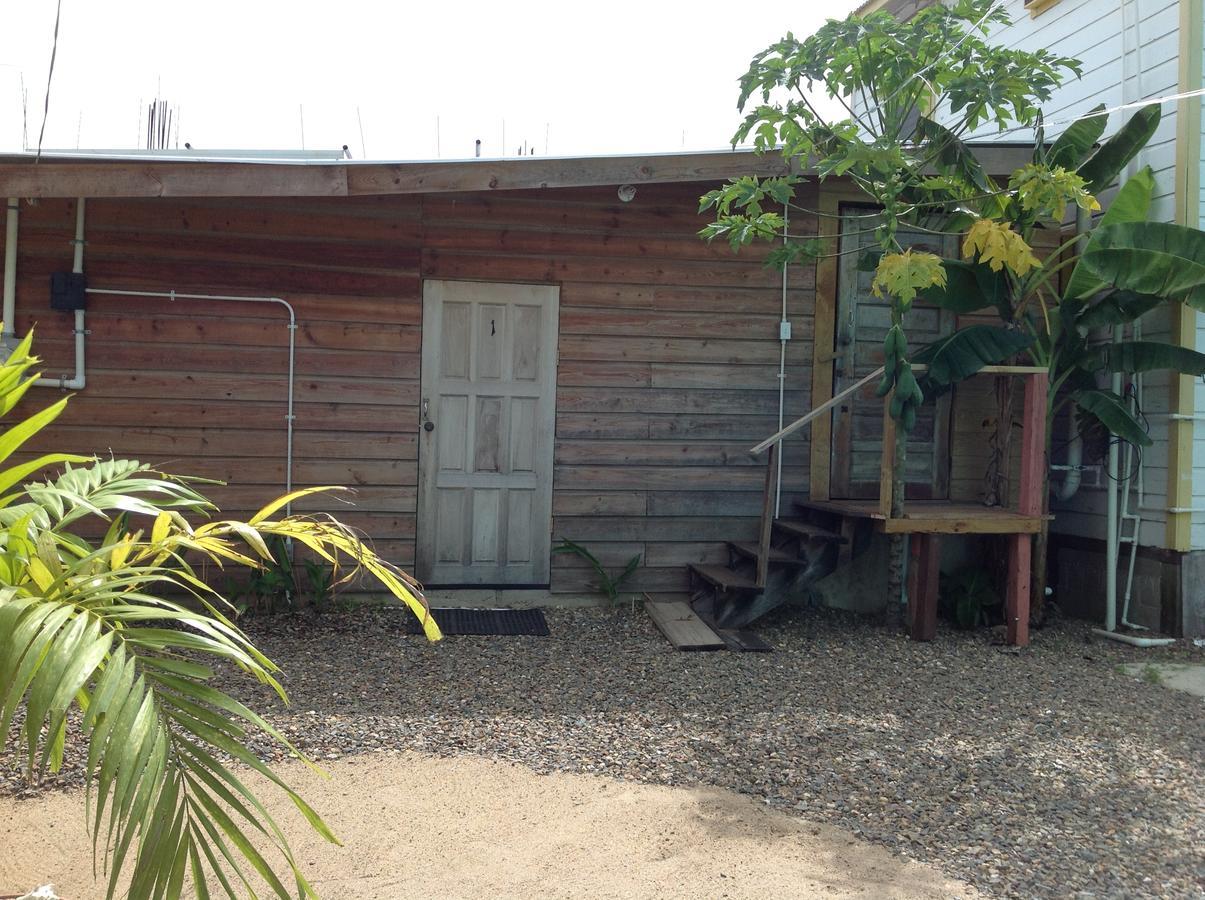 Placencia Hostel 外观 照片