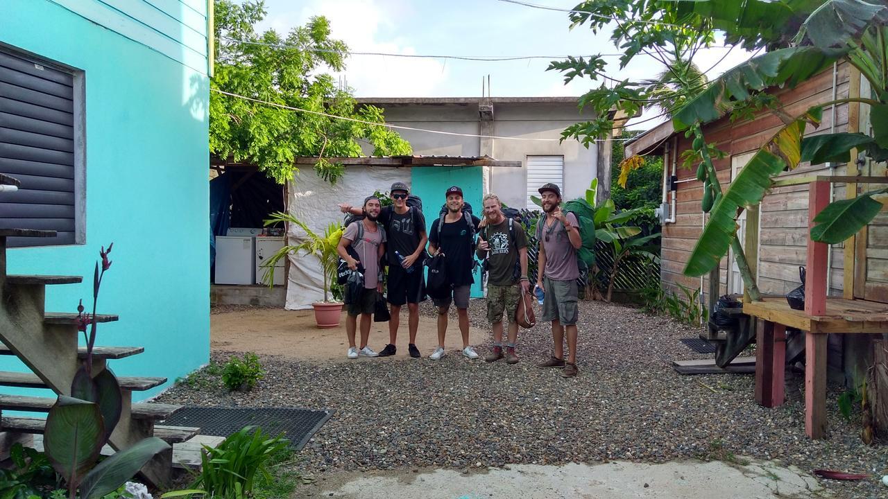 Placencia Hostel 外观 照片
